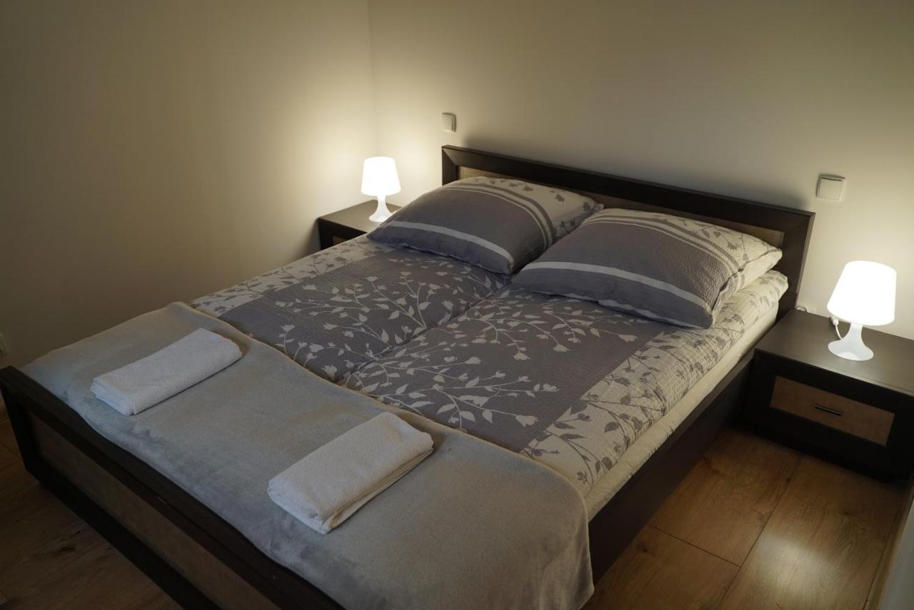 Apartament Naleczow Dom Pod Orzechami Kültér fotó
