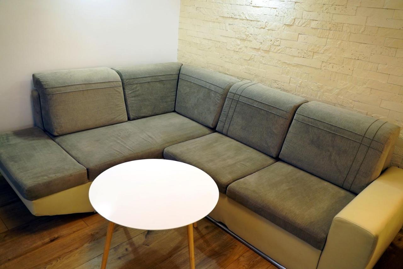 Apartament Naleczow Dom Pod Orzechami Kültér fotó